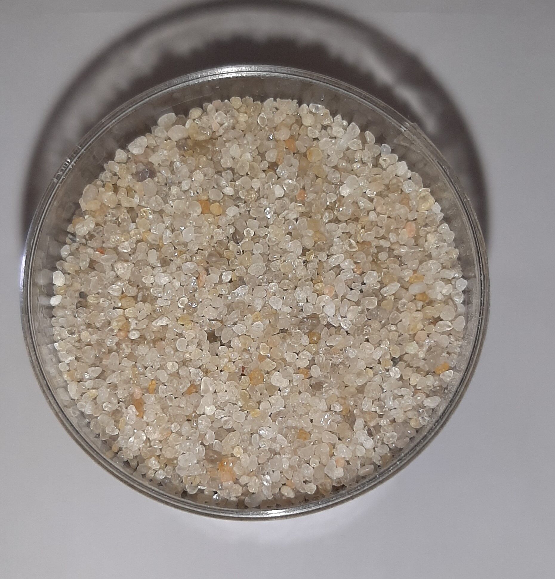 Песок кварцевый средний фракция 0,63-1,0 мм в мешках по 25 кг